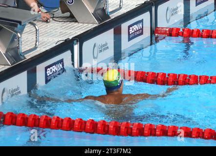 Santiago, Chile, USA. Oktober 2023. SANTIAGO (CHL), 24/2023 - CEREMONY/MEDALS/RELAY/4X200/MEN - die Männer 4x200 Free Relay wurden von Brasilien (Gold), USA (Silber) und Kanada (Bronze) im Aquatics Center des Nationalstadions in Santiago, Chile gewonnen. (Kreditbild: © Niyi Fote/TheNEWS2 via ZUMA Press Wire) NUR REDAKTIONELLE VERWENDUNG! Nicht für kommerzielle ZWECKE! Stockfoto