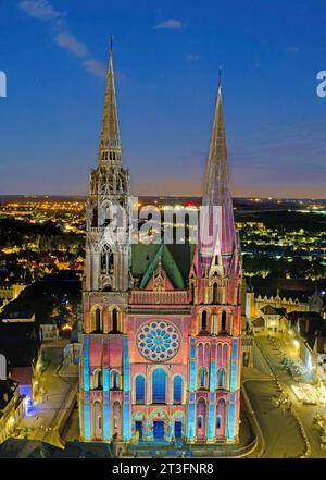 Frankreich, Eure et Loir, Chartres, Notre Dame Kathedrale von Chartres als World Weltkulturerbe von der UNESCO (Luftbild) Stockfoto