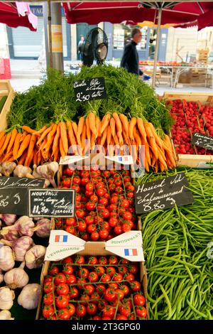 Frankreich, Bouches du Rhone, Aix en Provence, Altstadt, Place des Precheurs, Markttag Stockfoto