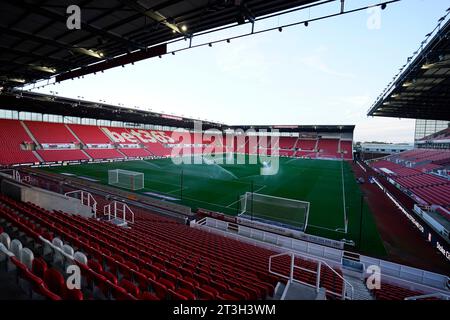 Stoke, Großbritannien. Oktober 2023. Eine allgemeine Ansicht des Stadions vor dem Sky Bet Championship Spiel im Bet365 Stadium, Stoke. Der Bildnachweis sollte lauten: Andrew Yates/Sportimage Credit: Sportimage Ltd/Alamy Live News Stockfoto