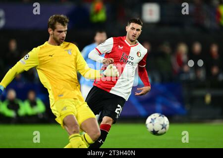 ROTTERDAM - Santiago Gimenez aus Feyenoord während des Gruppenspiels E der UEFA Champions League zwischen Feyenoord und Lazio Roma im Feyenoord Stadion de Kuip am 25. Oktober 2023 in Rotterdam, Niederlande. ANP OLAF KRAAK Stockfoto