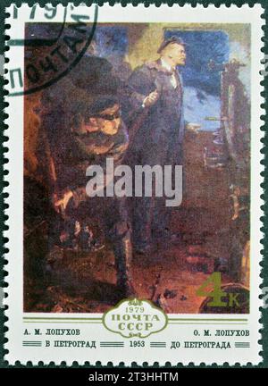 Gestempelte Briefmarke, gedruckt von der Sowjetunion, die Lenins Rückkehr nach Petrograd zeigt, Alexander Lopukhov (1953), schöne Kunst der Ukraine, um 1979. Stockfoto