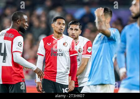 Rotterdam, Niederlande. Oktober 2023. ROTTERDAM, NIEDERLANDE - 25. OKTOBER: Marcos Lopez aus Feyenoord sieht beim Spiel der Gruppe E - UEFA Champions League 2023/24 zwischen Feyenoord und SS Lazio im Stadion Feijenoord am 25. Oktober 2023 in Rotterdam, Niederlande, aus. (Foto von Andre Weening/Orange Pictures) Credit: Orange Pics BV/Alamy Live News Stockfoto