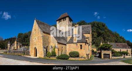 Vue Panorama du château de Lacypierre et de l'église du vieux bourg Stockfoto