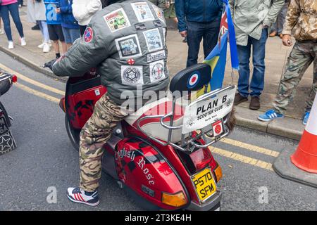 Clitheroe Lancashire, im Jahr 2023, die jährliche Ribble Valley Scooter Rallye, sah rund 500 Motorroller bei der 3-Tage-Rallye in England, Großbritannien im September 2023. Stockfoto