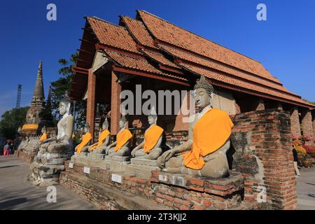 Der historische Park am Wat yai Chai Mongkhon ist ein buddhistischer Tempel in Phra Nakhon Si Ayutthaya Thailand Stockfoto