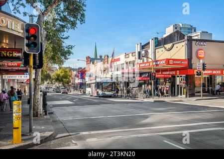 Sydney, Australien – 22. April 2021: Hungry Jack's Burgers Restaurant an der Burwood Road, in der Nähe des Bahnhofs von Burwood, Vorort im Inner Stockfoto