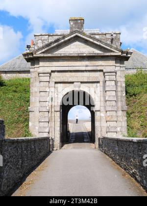 Brücke und Tor zum Pendennis Castle in der Nähe von Falmouth England Stockfoto