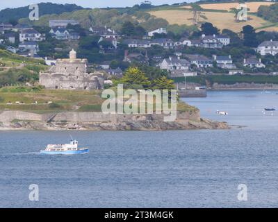Blick auf St. Mawes Castle auf der Halbinsel Roseland in der Nähe von Falmouth England Stockfoto
