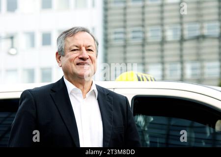 Berlin - Deutschland. Hermann Waldner, Vorsitzender von Taxi Deutschland Berlin. *** 23 10 2023, Berlin, Deutschland. Oktober 2023. Hermann Waldner, Chairman von Taxi Germany Berlin Credit: Imago/Alamy Live News Stockfoto