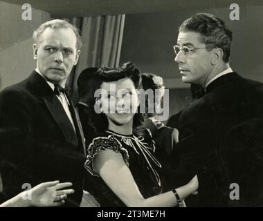 Die dänische Schauspielerin Marguerite Viby und die Schauspieler Gunnar Lauring und Ebbe fuhren im Film Som du vil ha' mig, Dänemark 1943 Stockfoto