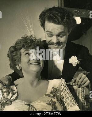 Die dänische Schauspielerin Liva Weel und die Schauspielerin Preben Mahrt in dem Film Fa' Briller paa!, Dänemark 1942 Stockfoto