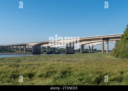 Die Medway Bridges über den Fluss Medway, Rochester, Kent, Großbritannien. Stockfoto