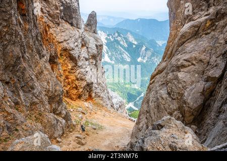 Prisojnik oder Prisank-Fenster. Das große Felsenfenster in den Alpen, Triglav Nationalpark, Julische Alpen, Slowenien Stockfoto