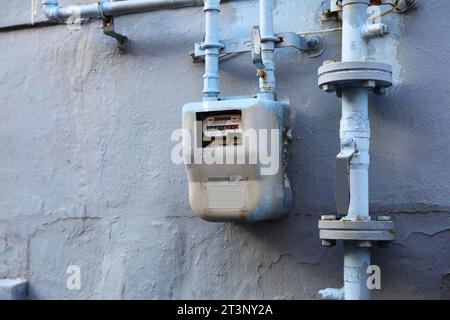 Gaszähler in Korea. Verbrauch fossiler Brennstoffe für Haushalte – Erdgaszähler in Busan, Südkorea. Stockfoto