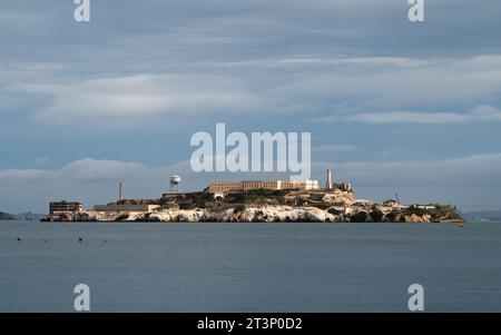 Blick auf Alcatraz Island im Sonnenlicht Stockfoto