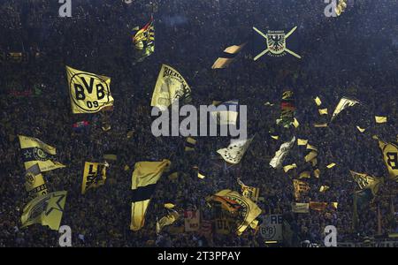 Dortmund, Deutschland. Oktober 2023. firo: 07.10.2023, Fußball, 1. Liga, 1. Bundesliga, Saison 2023/2024, BVB, Borussia Dortmund - Union Berlin Fans BVB Sudtribune Credit: dpa/Alamy Live News Stockfoto