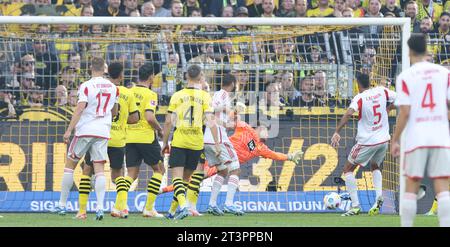 Dortmund, Deutschland. Oktober 2023. firo: 7. Oktober 2023, Fußball, 1. Liga, 1. Bundesliga, Saison 2023/2024, BVB, Borussia Dortmund - Union Berlin trifft gegen KOBEL/dpa/Alamy Live News 1:1 Stockfoto