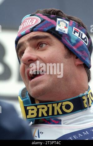 Italien Alta Badia 22.12.1994: Alberto Tomba, italienischer Skiläufer, während der Alpinweltmeisterschaft 1994/1995 Stockfoto