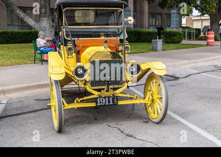 Austin Steam Train Association Hill County Flyer halten in Burnet, Texas - für Mittagessen, Shopping und Unterhaltung. Stockfoto
