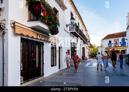 Typische Straße in Mijas. Mijas Pueblo. Mijas, Málaga, Andalusien, Spanien, Europa Stockfoto