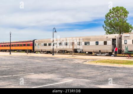 Austin Steam Train Association Hill County Flyer halten in Burnet, Texas - für Mittagessen, Shopping und Unterhaltung. Stockfoto