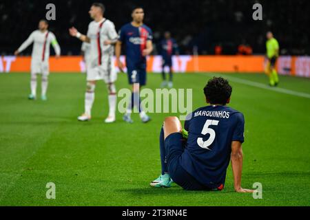 Paris, Frankreich. Oktober 2023. Julien Mattia/Le Pictorium - Spiel PSG - AC Mailand - 25/10/2023 - Frankreich/Ile-de-France (Region)/Paris - Marquinhos während des dritten Champions-League-Spiels der Gruppe F zwischen PSG und AC Milan im Parc de Princes am 25. Oktober 2023. Quelle: LE PICTORIUM/Alamy Live News Stockfoto