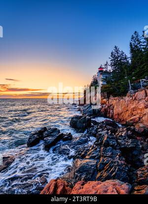 Bass Harbor Head Lighthouse im Acadia-Nationalpark Maine Stockfoto