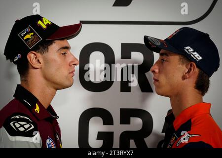 Thailand, 26. Oktober 2023, Pressekonferenz vor ODER Grand Prix von Thailand der MotoGP auf dem Chang International Circuit. 26. Oktober 2023 im Bild: TONY ARBOLINO und PEDRO ACOSTA Rueda de prensa previa al Gran Premio de MotoGP de Thailandia en el Circuito Internacional de Chang. 26 de Octubre de 2023 POOL/MotoGP.com/Cordon Pressebilder sind nur für redaktionelle Zwecke bestimmt. Obligatorischer Vermerk: © MotoGP.com Credit: CORDON PRESS/Alamy Live News Stockfoto