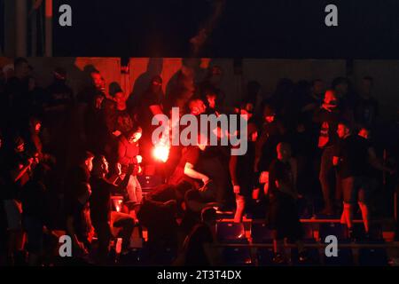 Rom, Italien. Oktober 2023. Slavia Praha-Fans reagieren auf das Fußball-Spiel der Europa League Gruppe G zwischen Roma und Slavia Praha im Olympiastadion in Rom, Italien, 26. Oktober 2023. Quelle: Riccardo De Luca - Update Images/Alamy Live News Stockfoto