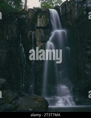 Foto von den atemberaubenden Phantom Falls im Great Otway National Park von Victoria, Australien, aus der Mitte der Fälle. Stockfoto