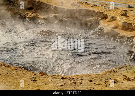 Geschmolzene Lava bei den Krafla Lava Fields in Nord Island Stockfoto