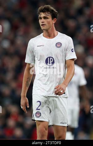 Anfield, Liverpool, Merseyside, Großbritannien. Oktober 2023. Europa League Football, Liverpool gegen Toulouse; Rasmus Nicolaisen von Toulouse Credit: Action Plus Sports/Alamy Live News Stockfoto