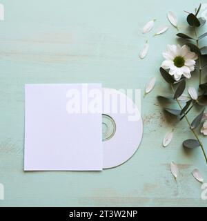 CD-Mockup Blume Stockfoto