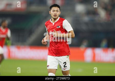 Alkmaar, Niederlande. Oktober 2023. Yukinari Sugawara (AZ) Fußball/Fußball : UEFA Europa Conference League Gruppenspiel der Gruppe E zwischen AZ Alkmaar 1-4 Aston Villa FC im AZ Stadion in Alkmaar, Niederlande . Quelle: Mutsu Kawamori/AFLO/Alamy Live News Stockfoto