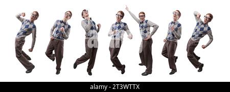Der Nerd-Student tanzt gern isoliert auf weißem Hintergrund Stockfoto