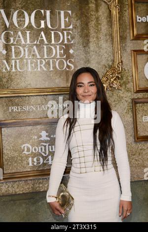 Oktober 2023, Mexiko-Stadt, Ciudad de Mexico, Mexiko: 26. Oktober 2023, Mexico City, Mexiko: Mabel Cadena besucht die Gala des Schwarzen Teppichs der Vogue: Day of the Dead im Proyecto Publico Prim. Am 26. Oktober 2023 in Mexiko-Stadt. (Kreditbild: © Carlos Tischler/OKULARBOGEN via ZUMA Press Wire) NUR REDAKTIONELLE VERWENDUNG! Nicht für kommerzielle ZWECKE! Stockfoto