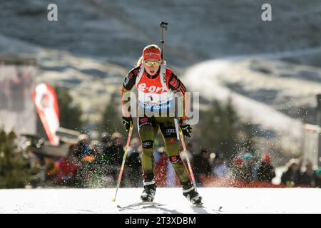 Franziska Hildebrand Aktion Biathlon Weltcup 10 KM Verfolgung der Frauen in Hochfilzen, Oesterreich am 12.12.2015 Stockfoto