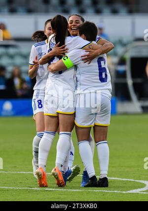 Perth, Australien. Oktober 2023. Die philippinische Frauenfußballmannschaft wird 2024 im Perth Rectangular Stadium beim Spiel der AFC Women's Soccer Olympic Qualifying Round 2 Group, Einem Spiel zwischen den Philippinen und Chinesisch Taipei, gesehen. Endpunktzahl Philippinen 4:1 Chinesisch Taipeh. (Foto: Luis Veniegra/SOPA Images/SIPA USA) Credit: SIPA USA/Alamy Live News Stockfoto