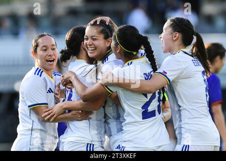 Perth, Australien. Oktober 2023. Die philippinische Frauenfußballmannschaft wird 2024 im Perth Rectangular Stadium beim Spiel der AFC Women's Soccer Olympic Qualifying Round 2 Group, Einem Spiel zwischen den Philippinen und Chinesisch Taipei, gesehen. Endpunktzahl Philippinen 4:1 Chinesisch Taipeh. (Foto: Luis Veniegra/SOPA Images/SIPA USA) Credit: SIPA USA/Alamy Live News Stockfoto