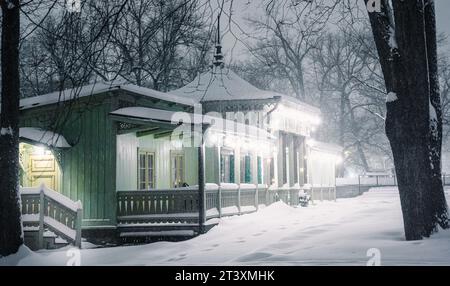 Verschneite Stadtlandschaft von Turku, Finnland Stockfoto