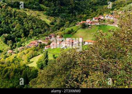 Bandujo - Banduxu ist eine von acht Gemeinden in Proaza, einer Gemeinde in der Provinz Asturien im Norden Spaniens. Band Stockfoto