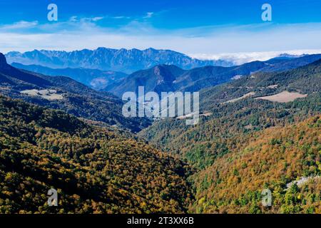 Liébana-Tal und Picos de Europa-Nationalpark. Aussichtspunkt Piedrasluengas am Piedrasluengas Road Pass. Piedrasluengas, La Pernía, Provinz PAL Stockfoto