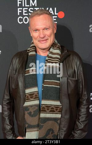 Köln, Deutschland. Oktober 2023. Klaus Nierhoff nimmt am 26. Oktober 2023 an der Preisverleihung der Kölner Filmfestspiele im E-Werk in Köln Teil. (Foto: Ying Tang/NurPhoto) Credit: NurPhoto SRL/Alamy Live News Stockfoto