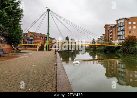 Die Wathen Wigg Foot Bridge über den Fluss Nene Town Centre, Northampton, England, Großbritannien Stockfoto