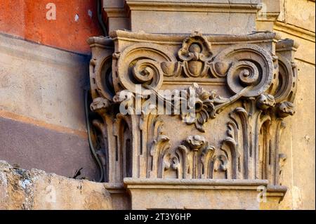 Architektonisches Merkmal des Bischofspalastes in Murcia, Spanien Stockfoto