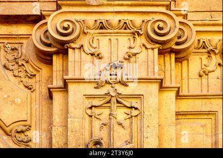 Architektonisches Merkmal des Bischofspalastes in Murcia, Spanien Stockfoto