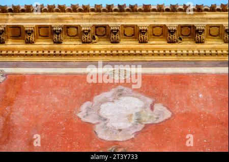 Architektonisches Merkmal des Bischofspalastes in Murcia, Spanien Stockfoto