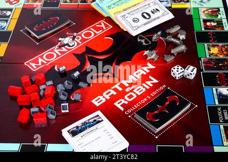 Monopoly Batman and Robin Collectors Edition des beliebten Brettspiels Stockfoto