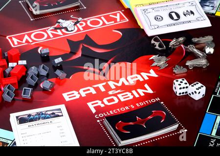 Monopoly Batman and Robin Collectors Edition des beliebten Brettspiels Stockfoto